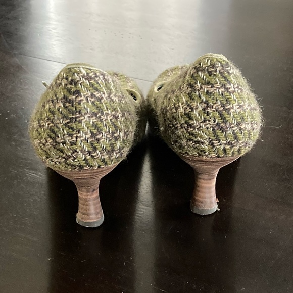 Olive tweed Steve Madden heels with suede detail - Picture 3 of 11